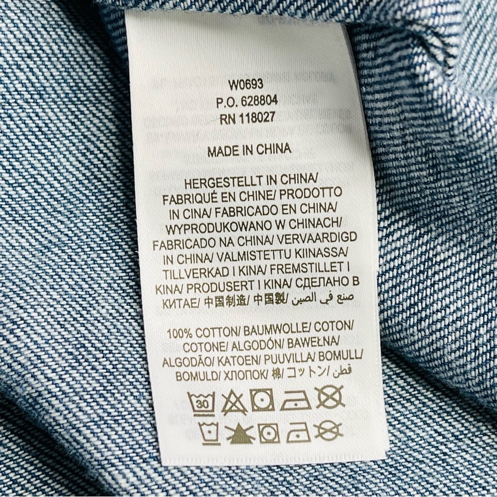 Boden Caitlin smocked shirt mid vintage denim blue ruffle‎ New women's size 6 - Picture 5 of 10